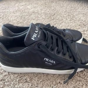Size 38.5 Prada Womens Low Top Sneakers